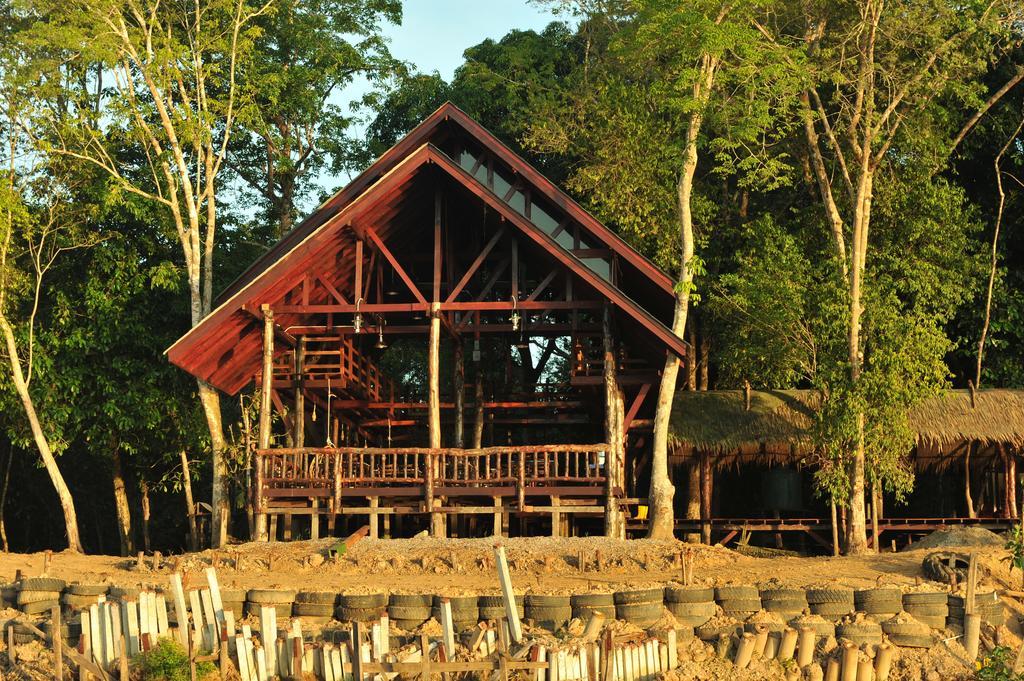 Borneo Natural Sukau Bilit Resort Bagian luar foto