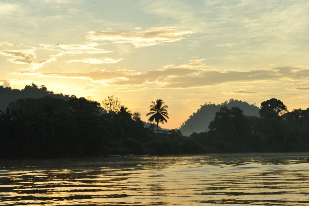 Borneo Natural Sukau Bilit Resort Bagian luar foto